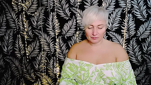 Snapshot of Olivia_playful chatting on November 3, 11:11 am Olivia playful online show from November 3, 11:11 am