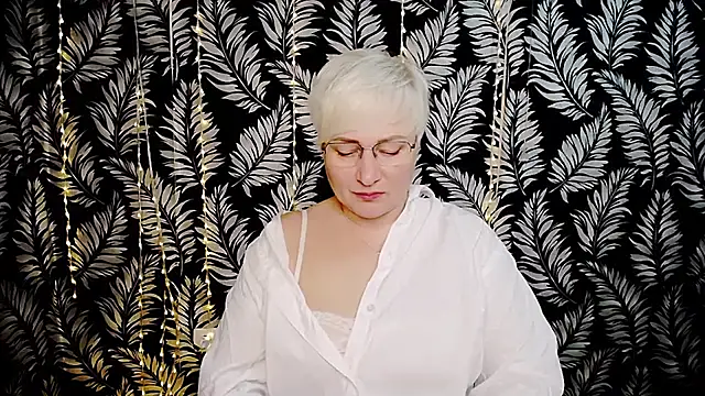 Olivia playful online show from May 9, 10:20 am