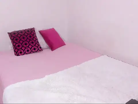 sarasweet 4 online show from September 30, 3:39 pm