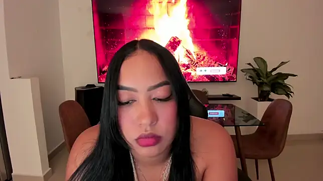 Snapshot of brunetenikole02 chatting on February 18, 2:18 am brunetenikole02 online show from February 18, 2:18 am