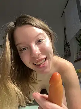 kimczii online show from March 18, 7:22 am