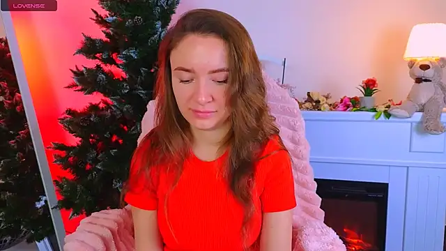 Snapshot of ___Emily___ chatting on December 25, 7:24 am Emily online show from December 25, 7:24 am