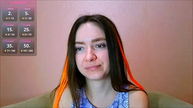 Snapshot of ___Emily___ chatting on December 3, 8:07 pm Emily online show from December 3, 8:07 pm