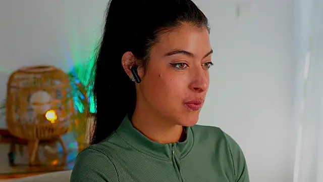 anabelcurvy online show from December 18, 2:12 pm