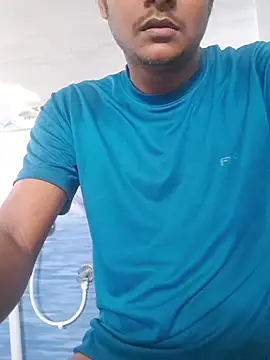 Itsdesi boy online show from December 4, 3:05 am