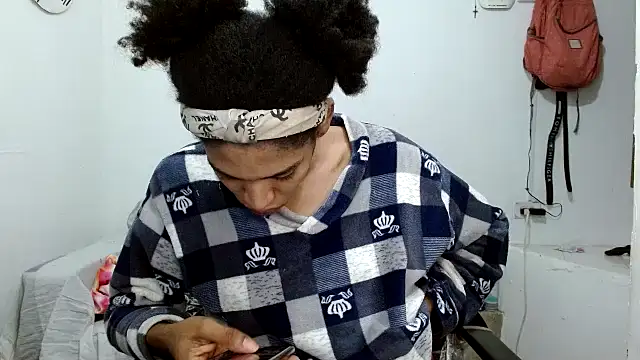 angelamarie1 online show from October 19, 8:26 am