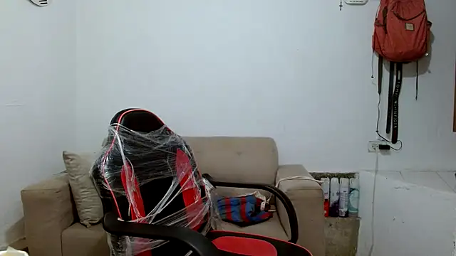 angelamarie1 online show from December 16, 10:42 am