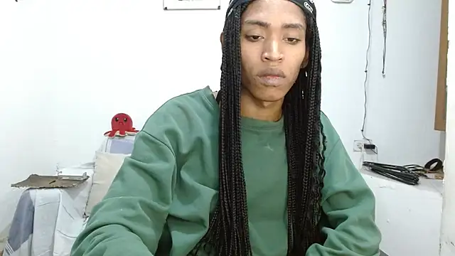 Snapshot of angelamarie1 chatting on June 28, 12:33 pm angelamarie1 online show from June 28, 12:33 pm