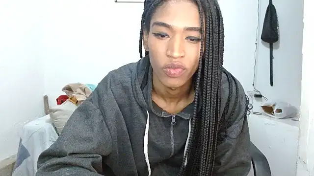 Snapshot of angelamarie1 chatting on July 16, 5:24 am angelamarie1 online show from July 16, 5:24 am