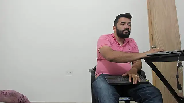 Snapshot of isearchcompany chatting on November 11, 9:59 pm isearchcompany online show from November 11, 9:59 pm