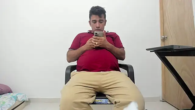 Snapshot of isearchcompany chatting on November 26, 3:18 am isearchcompany online show from November 26, 3:18 am