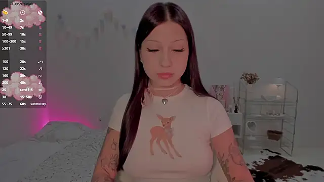 Snapshot of Mary_tiim chatting on October 21, 1:45 pm Mary tiim online show from October 21, 1:45 pm