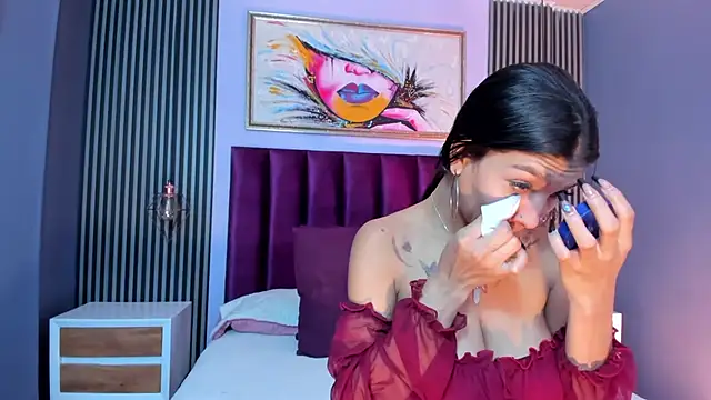 LauraAristizabal online show from December 21, 1:53 pm