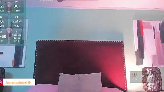 LauraAristizabal online show from December 23, 1:24 pm