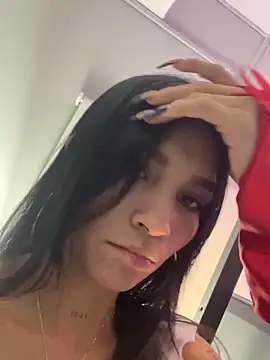 LauraAristizabal online show from December 24, 2:12 pm