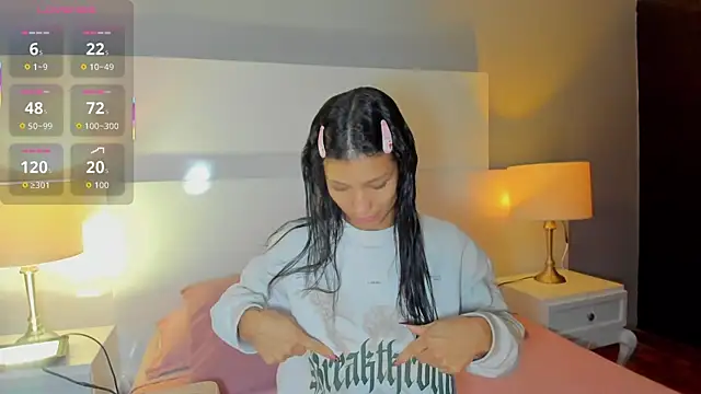 LauraAristizabal online show from November 5, 12:38 pm