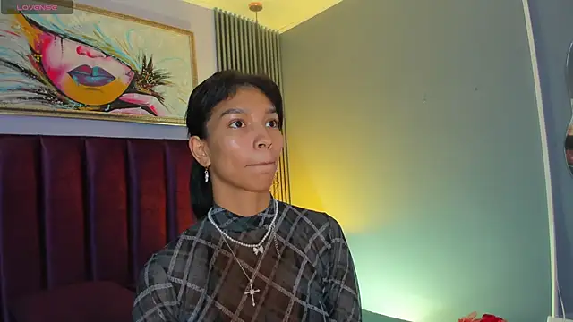 LauraAristizabal online show from February 14, 12:02 pm