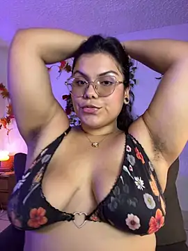 kittylu   online show from February 7, 3:21 am