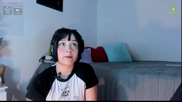 miaa-lee online show from November 4, 4:00 am