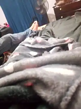 Mamilinda18 online show from November 25, 4:45 am