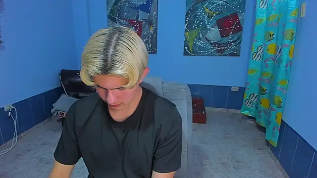 patrik 027 online show from November 15, 7:32 pm