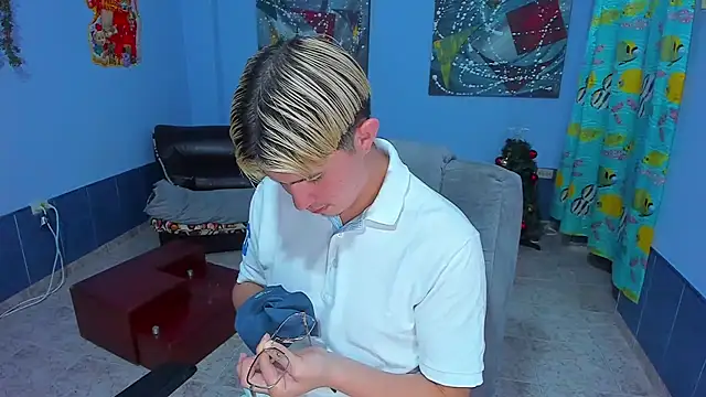 patrik 027 online show from December 5, 6:11 am