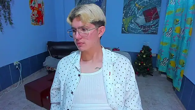 patrik 027 online show from December 5, 6:15 pm