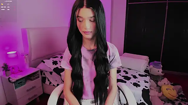 Snapshot of Ainhoads chatting on October 31, 3:13 pm Ainhoads online show from October 31, 3:13 pm