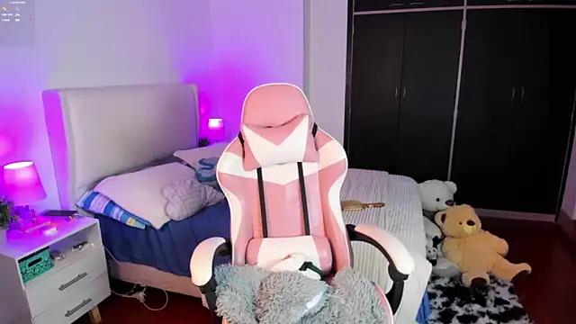 Ainhoads online show from March 31, 8:26 am