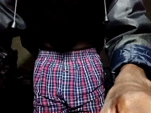 clintsix online show from March 6, 10:39 pm