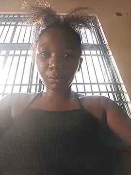 Snapshot of CuteJ chatting on June 18, 1:04 pm CuteJ online show from June 18, 1:04 pm