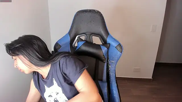 Miss Nicole online show from October 23, 1:27 am