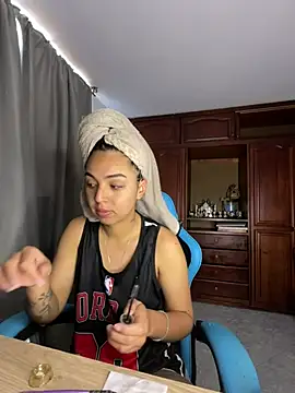 Snapshot of Miss_Nicole chatting on June 19, 3:16 pm Miss Nicole online show from June 19, 3:16 pm