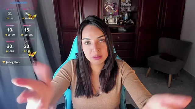 Snapshot of Miss_Nicole chatting on July 10, 7:38 pm Miss Nicole online show from July 10, 7:38 pm