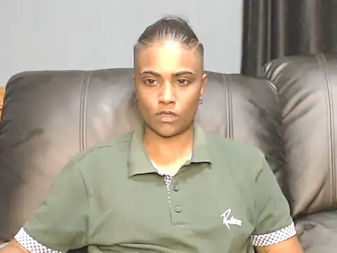 Snapshot of Dominate-stud chatting on February 15, 9:55 pm Dominate-stud online show from February 15, 9:55 pm