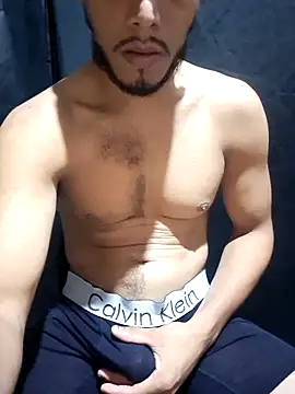 Snapshot of apolodiosgriego chatting on February 10, 4:49 am apolodiosgriego online show from February 10, 4:49 am