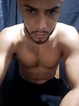 Snapshot of apolodiosgriego chatting on February 25, 2:43 am apolodiosgriego online show from February 25, 2:43 am