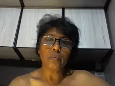 MsAttitude online show from April 7, 6:47 am