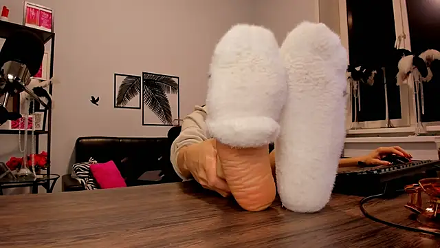 MistyBarnes online show from December 5, 12:11 pm