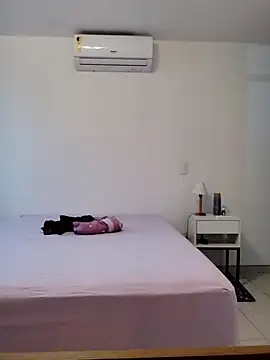 luizamello1234 online show from December 21, 8:27 pm