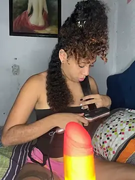 Snapshot of Miley_and_Vash chatting on March 7, 7:38 pm Miley and Vash online show from March 7, 7:38 pm