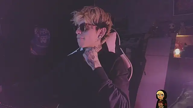AcidMilo online show from April 12, 4:28 am