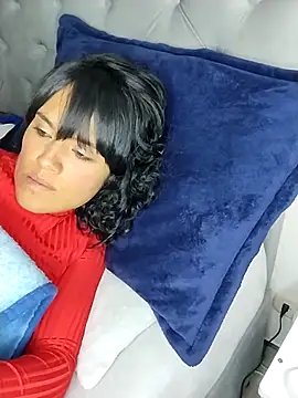 Snapshot of zhayra_rose chatting on March 16, 6:31 am zhayra rose online show from March 16, 6:31 am