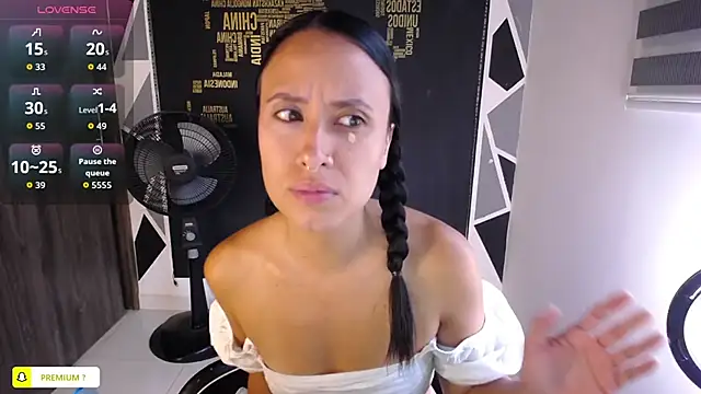 Snapshot of amyharlow_1 chatting on September 8, 6:07 pm amyharlow 1 online show from September 8, 6:07 pm