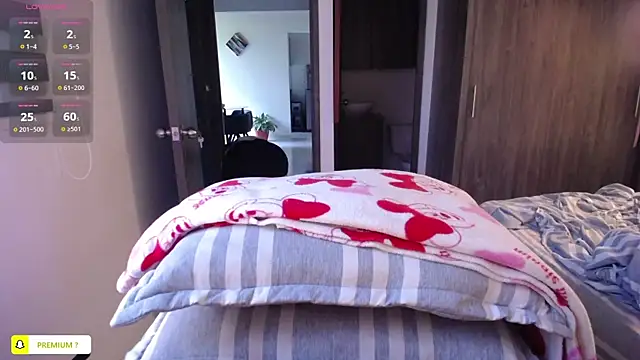 amyharlow 1 online show from April 22, 11:56 am