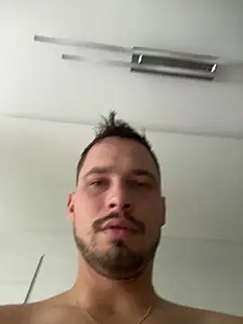 Jonkitzler1 online show from January 7, 11:16 am