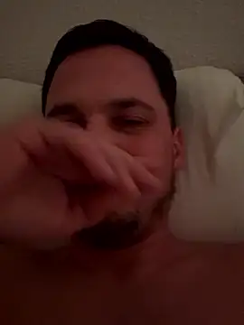 Jonkitzler1 online show from January 8, 7:27 pm