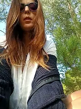 dolcehelena993 online show from October 10, 8:35 am