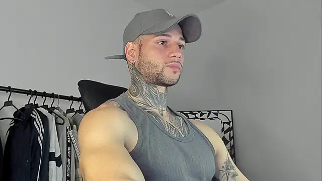  jamesleandros1 online show from October 22, 2:01 am