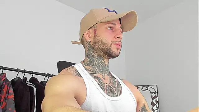  jamesleandros1 online show from November 7, 5:35 pm